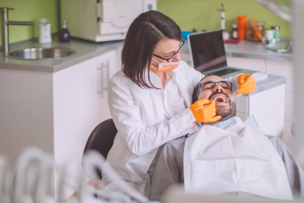 Best Emergency Cosmetic Dentistry (e.g., broken veneers) in San Diego, TX